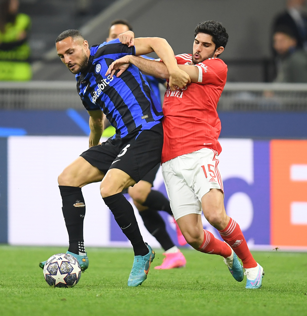 官方：中央海岸水手前锋米卡埃尔租借加盟巴乙蓬塔罗格萨铁路（官方：米卡埃尔自中央海岸水手租借加盟巴乙蓬塔格罗萨铁路）