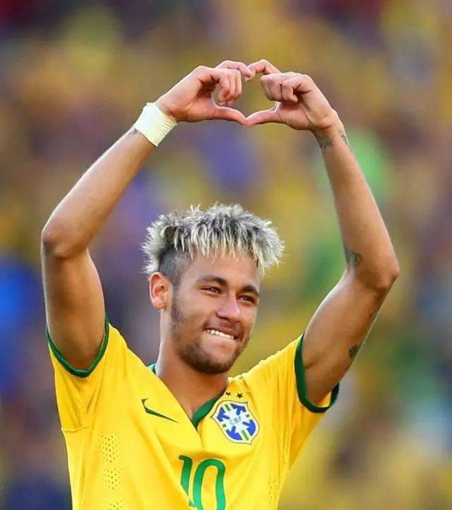 曾被切尔西青训抛弃! 卫报：赖斯势头正盛，前教练称他能竞争金球（从切尔西青训被淘汰到高光时刻：卫报称赖斯状态火热，前教练看好他冲击金球奖）