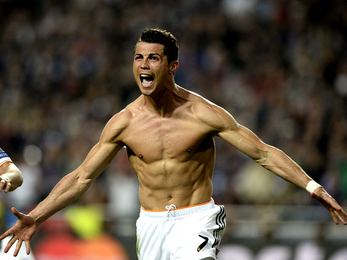 英超第一后腰！凯塞多首发 切尔西英超胜率52% 未首发胜率仅25%