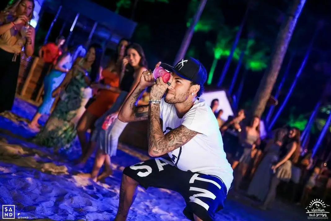 足球世界杯预选赛关键进球回顾