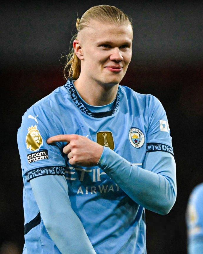 上汽浦东足球场官方：更名为沙特某竞技场的传闻纯属子虚乌有（上汽浦东足球场官方辟谣：更名为沙特某竞技场的说法不属实）