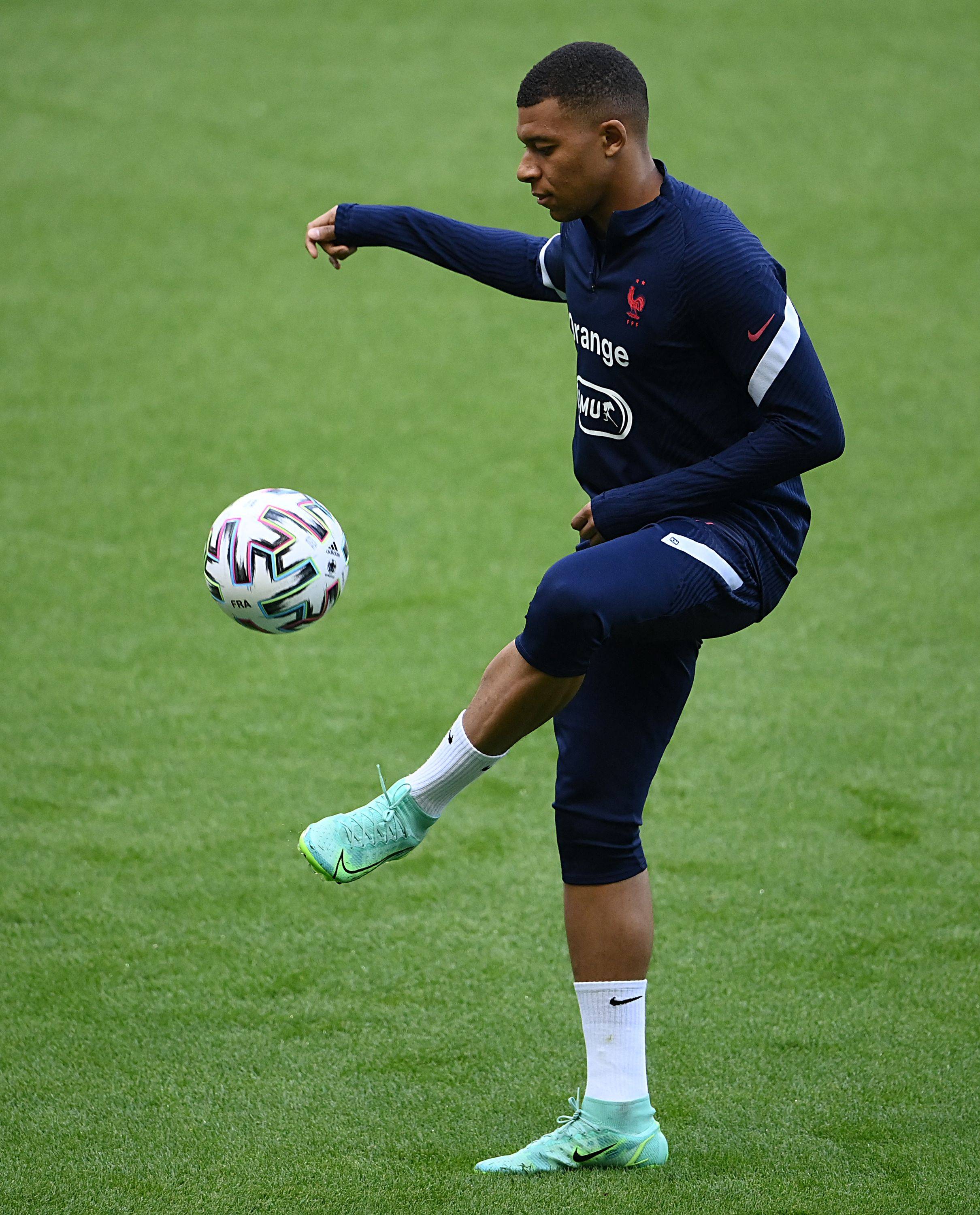 索兰克：赢得欧联杯是人生最棒的时刻，从《龙珠》中学到很多（索兰克：欧联夺冠是我人生高光时刻，许多启发源自《龙珠）