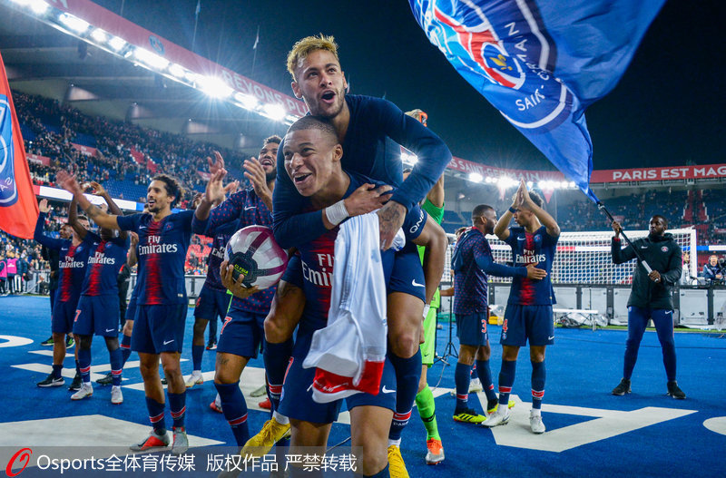 土媒：加拉塔萨雷欲4000万欧引进卢克曼，奥斯梅恩当说客（土媒称加拉塔萨雷拟以4000万欧求购卢克曼，奥斯梅恩出面游说）