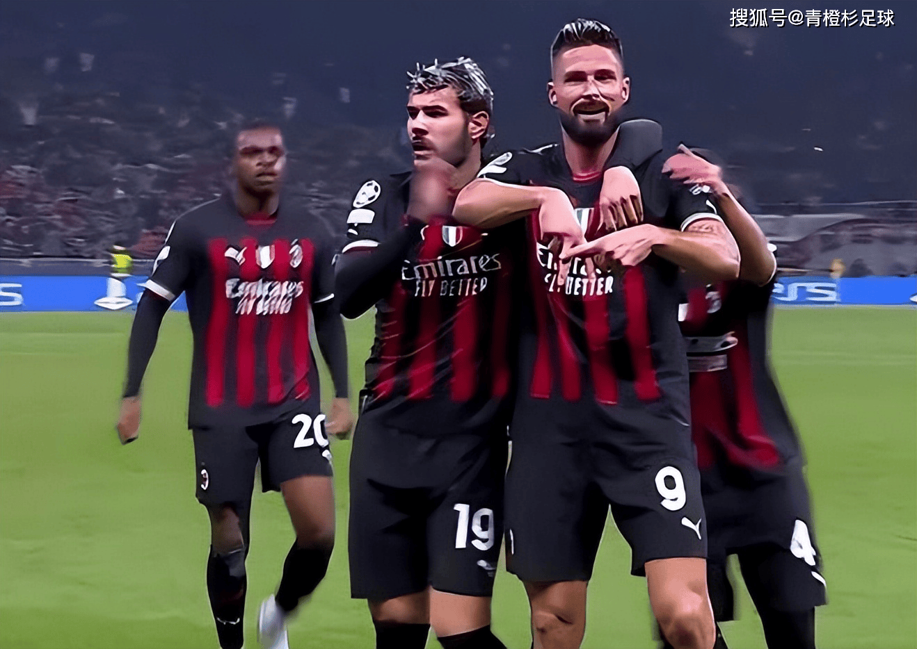 欧冠决赛用球谍照：包含白+深紫，灵感来自举办城市布达佩斯（欧冠决赛用球曝光：白与深紫配色，灵感源自布达佩斯）