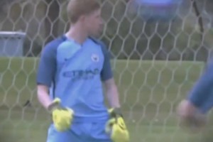 周日竞彩伤停：曼联多位核心缺席，萨索洛遭遇伤病潮侵袭（周日竞彩伤停速报：曼联多名主力缺阵，萨索洛深陷伤病潮）